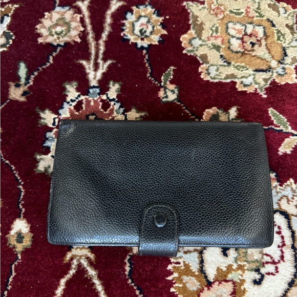 🍁SOLD🍁Chanel Caviar Wallet - Picture 3 of 10